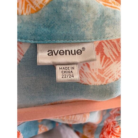 Avenue Longline Short Sleeve Blue Print Button Down Shirt, Size 22/24 - Picture 4 of 5